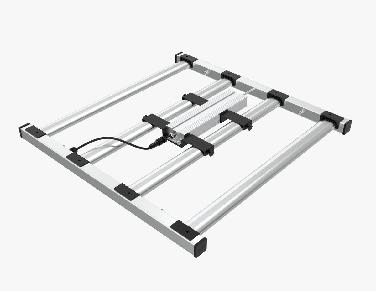 Mammoth Lighting Nova Sun Series 8 Bar 950W LED Grow Light - Image 4